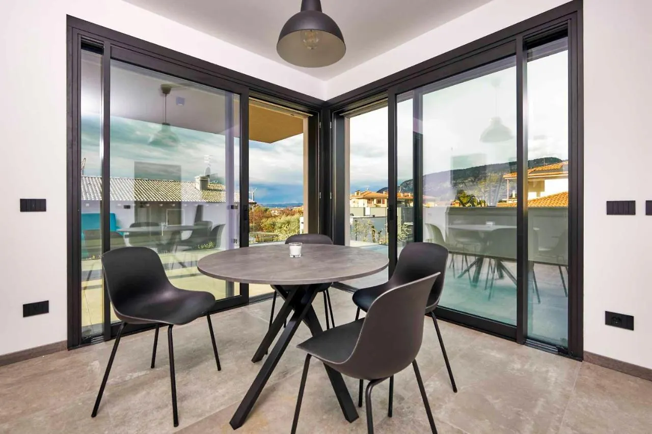 Apartmentsgarda 0*, Garda (Verona) Italy