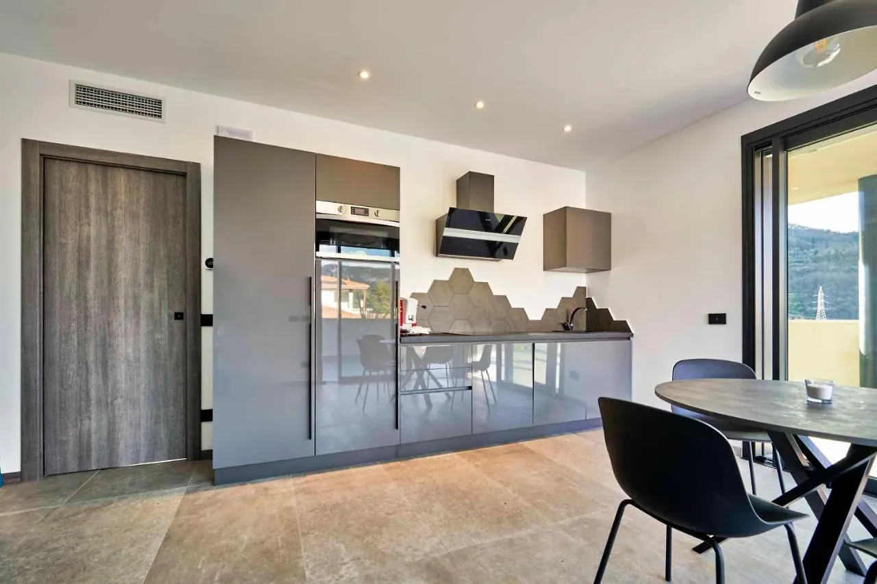 Apartmentsgarda 0*, Garda (Verona)